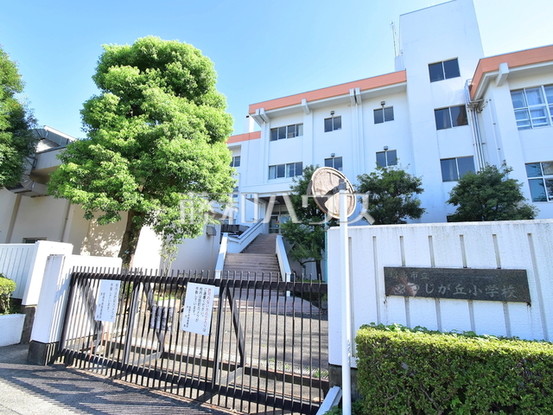 apartment 東京都昭島市つつじが丘２丁目
地図を見る