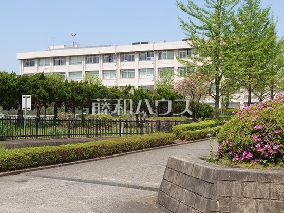 apartment 東京都多摩市豊ヶ丘５丁目
地図を見る