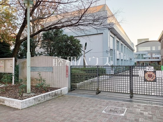 apartment 東京都杉並区高井戸東１丁目
地図を見る