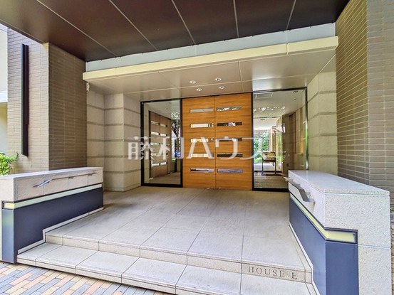 apartment 東京都杉並区高井戸東１丁目
地図を見る