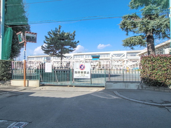 apartment 東京都立川市高松町２丁目
地図を見る