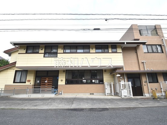 apartment 東京都東久留米市本町３丁目3-39　ヤマサビル1F