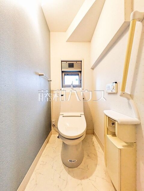 detached 東京都東久留米市本町３丁目3-39　ヤマサビル1F