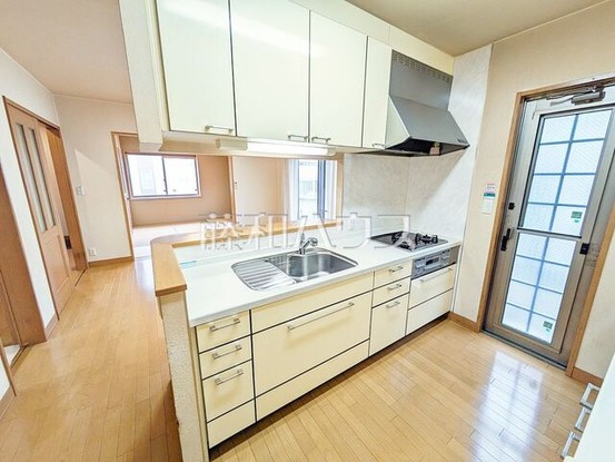 detached 東京都東久留米市本町３丁目3-39　ヤマサビル1F