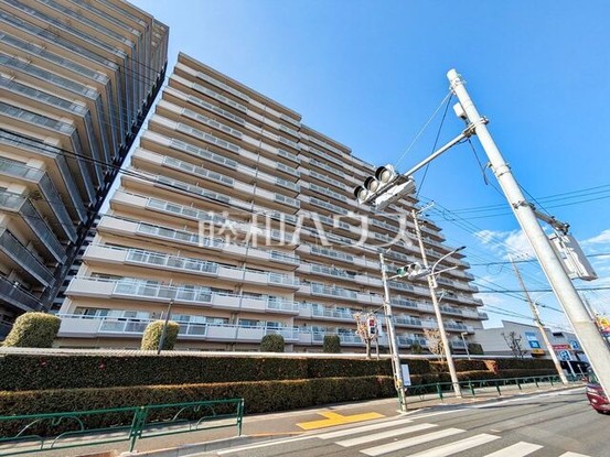 apartment 東京都東久留米市本町３丁目3-39　ヤマサビル1F