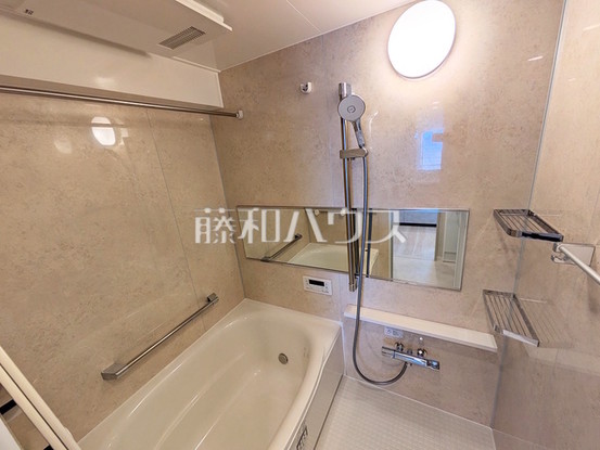 apartment 東京都東久留米市本町３丁目3-39　ヤマサビル1F