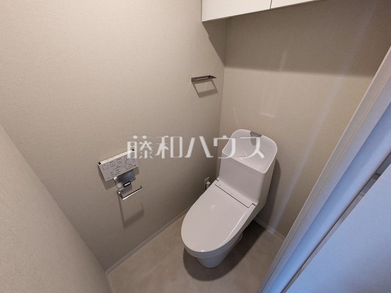 apartment 東京都東久留米市本町３丁目3-39　ヤマサビル1F