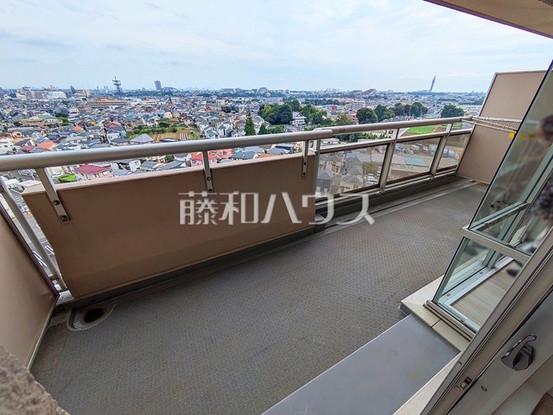 apartment 東京都東久留米市本町３丁目3-39　ヤマサビル1F