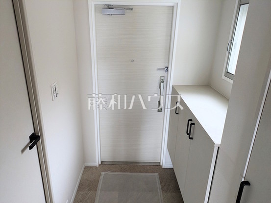 apartment 東京都東久留米市本町３丁目3-39　ヤマサビル1F