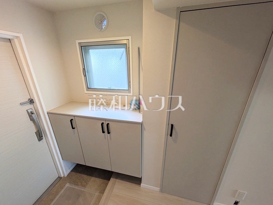 apartment 東京都東久留米市本町３丁目3-39　ヤマサビル1F