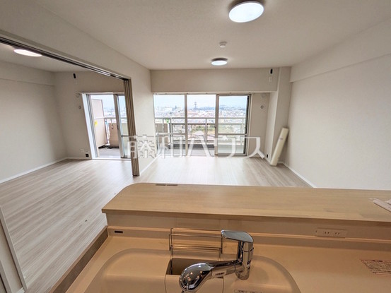 apartment 東京都東久留米市本町３丁目3-39　ヤマサビル1F