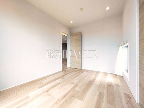 apartment 東京都東久留米市本町３丁目3-39　ヤマサビル1F