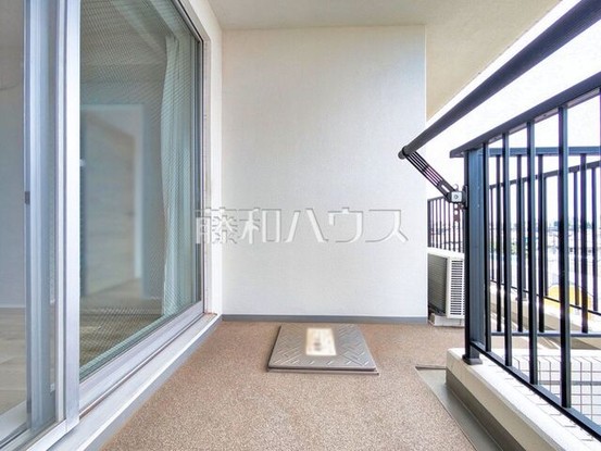 apartment 東京都東久留米市本町３丁目3-39　ヤマサビル1F