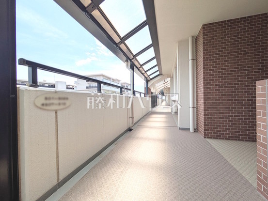 apartment 東京都東久留米市本町３丁目3-39　ヤマサビル1F