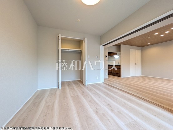 apartment 東京都東久留米市本町３丁目3-39　ヤマサビル1F