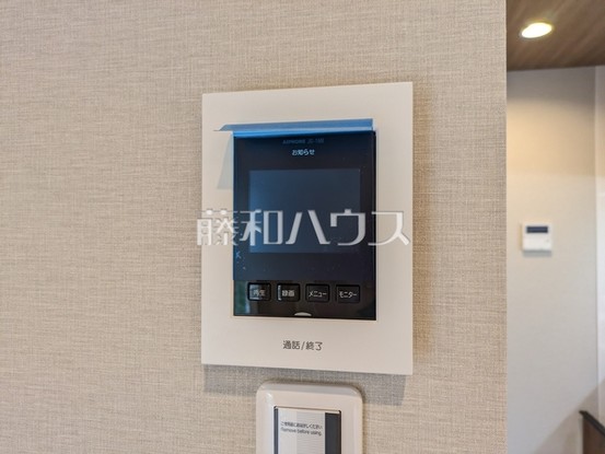 apartment 東京都東久留米市本町３丁目3-39　ヤマサビル1F