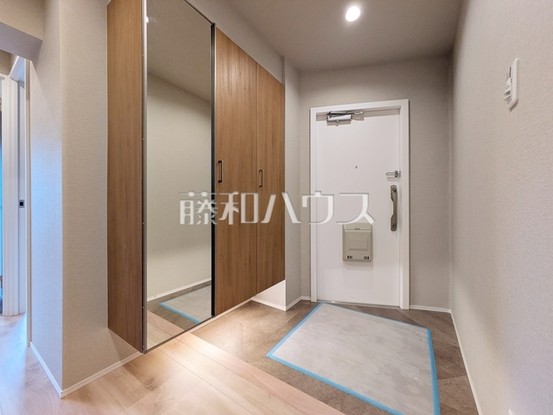 apartment 東京都東久留米市本町３丁目3-39　ヤマサビル1F