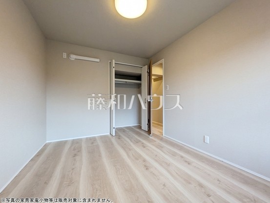 apartment 東京都東久留米市本町３丁目3-39　ヤマサビル1F