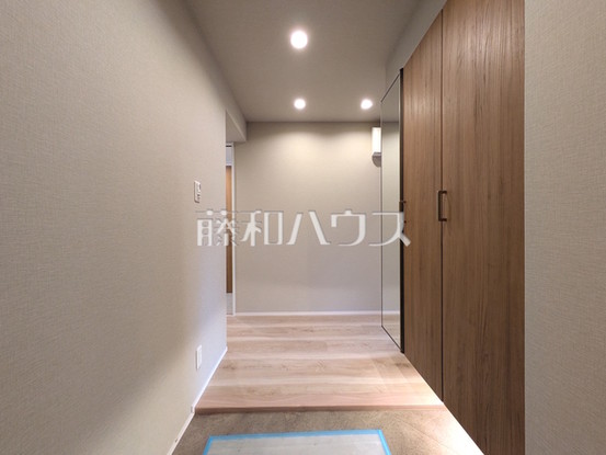 apartment 東京都東久留米市本町３丁目3-39　ヤマサビル1F