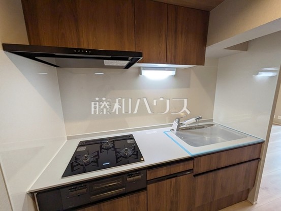apartment 東京都東久留米市本町３丁目3-39　ヤマサビル1F