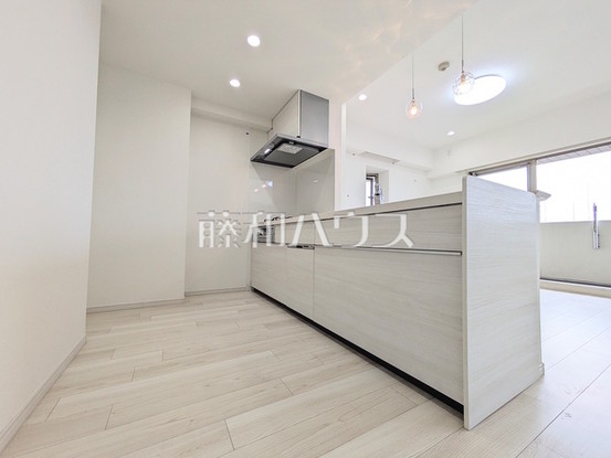 apartment 東京都調布市国領町１丁目-22-13ムサシヤビル1F