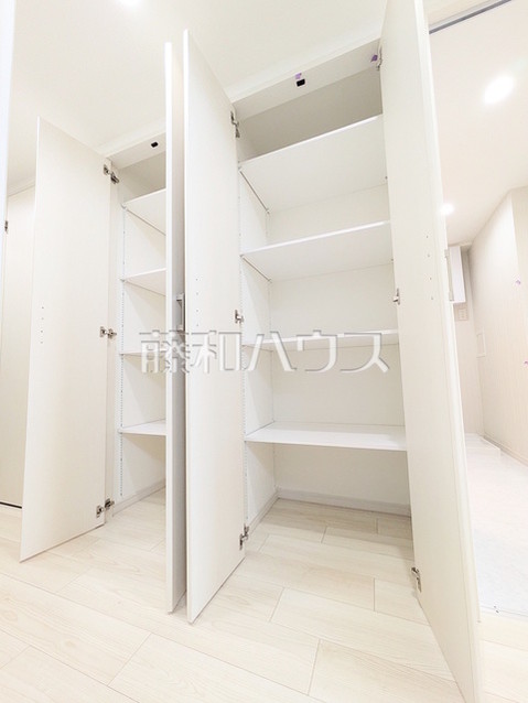 apartment 東京都調布市国領町１丁目-22-13ムサシヤビル1F