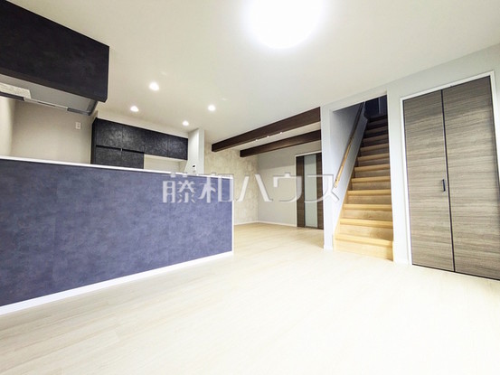 detached 東京都調布市国領町１丁目-22-13ムサシヤビル1F