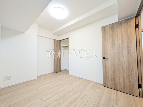 apartment 東京都調布市国領町１丁目-22-13ムサシヤビル1F