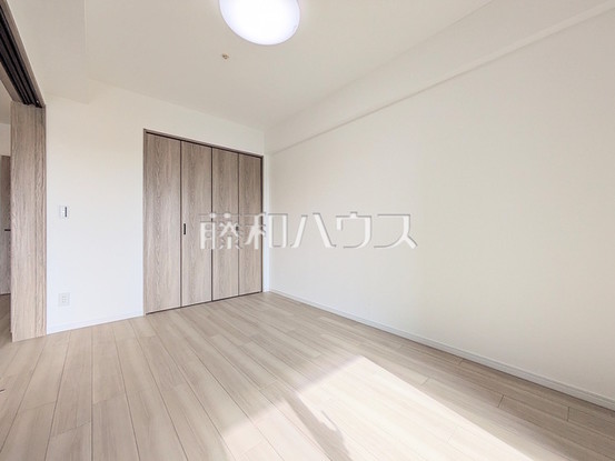 apartment 東京都調布市国領町１丁目-22-13ムサシヤビル1F