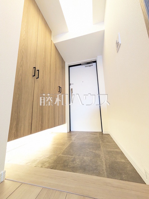 apartment 東京都調布市国領町１丁目-22-13ムサシヤビル1F