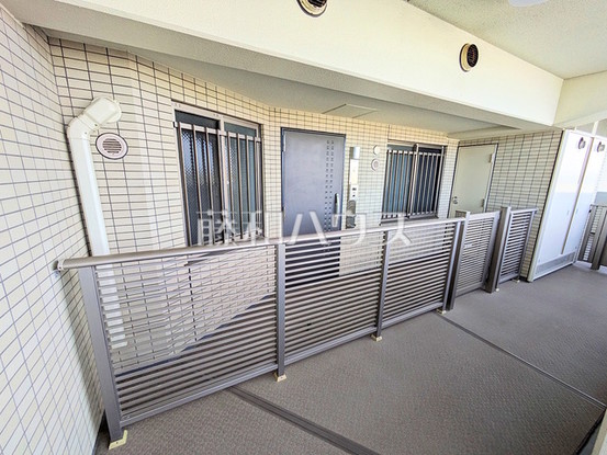 apartment 東京都調布市国領町１丁目-22-13ムサシヤビル1F