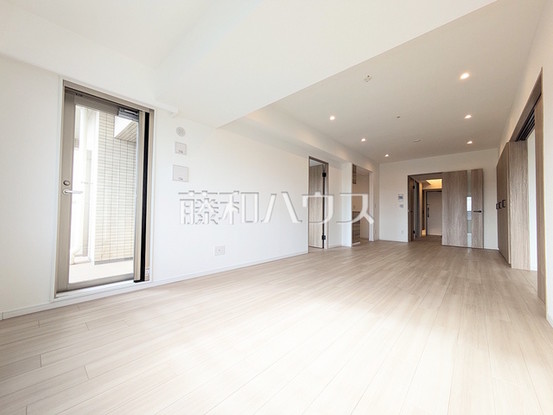 apartment 東京都調布市国領町１丁目-22-13ムサシヤビル1F