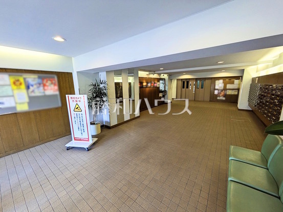 apartment 東京都調布市国領町１丁目-22-13ムサシヤビル1F