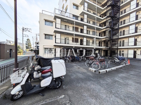 apartment 東京都調布市国領町１丁目-22-13ムサシヤビル1F