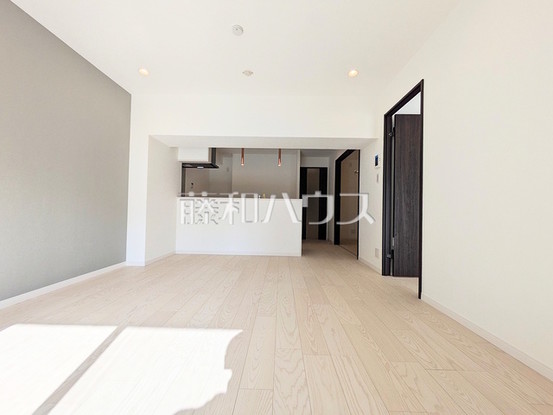 apartment 東京都調布市国領町１丁目-22-13ムサシヤビル1F