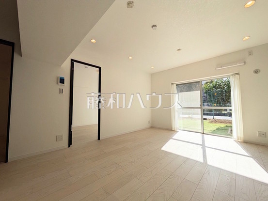 apartment 東京都調布市国領町１丁目-22-13ムサシヤビル1F