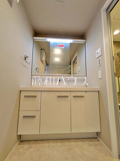 apartment 東京都調布市国領町１丁目-22-13ムサシヤビル1F
