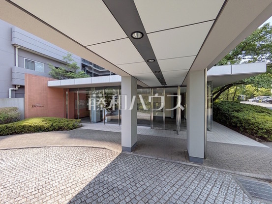 apartment 東京都調布市国領町１丁目-22-13ムサシヤビル1F