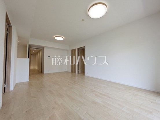 apartment 東京都調布市国領町１丁目-22-13ムサシヤビル1F