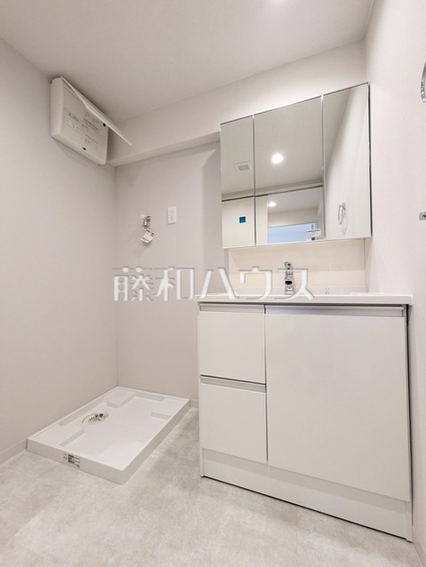 apartment 東京都調布市国領町１丁目-22-13ムサシヤビル1F