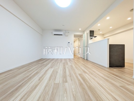 apartment 東京都調布市国領町１丁目-22-13ムサシヤビル1F