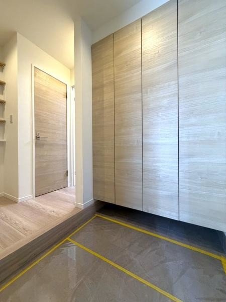 townhouse 神奈川県横浜市西区南幸２丁目11番1号　横浜エム・エスビル ２階