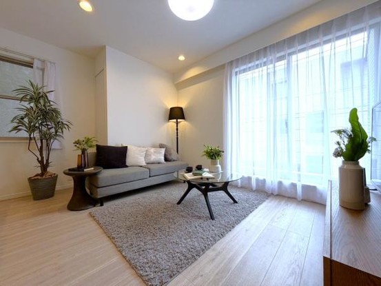 townhouse 神奈川県横浜市西区南幸２丁目11番1号　横浜エム・エスビル ２階