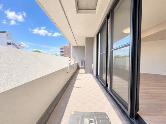 apartment 神奈川県横浜市西区南幸２丁目11番1号　横浜エム・エスビル ２階