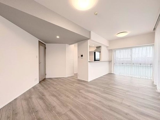 apartment 神奈川県横浜市西区南幸２丁目11番1号　横浜エム・エスビル ２階