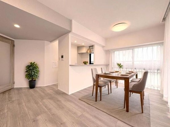 apartment 神奈川県横浜市西区南幸２丁目11番1号　横浜エム・エスビル ２階