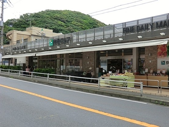 apartment 神奈川県三浦郡葉山町一色
地図を見る