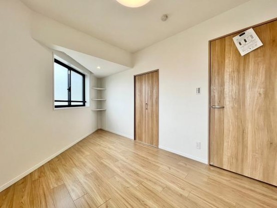 apartment 神奈川県三浦郡葉山町一色
地図を見る