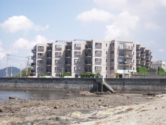 apartment 神奈川県三浦郡葉山町一色
地図を見る