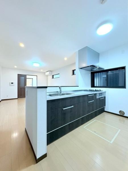 detached 神奈川県横浜市西区南幸２丁目11-1　横浜エム・エスビル